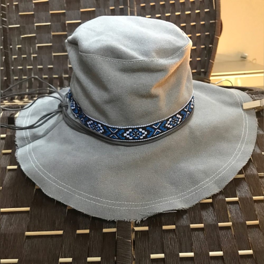 Mountain Girl Clothing Canvas Floppy Hat Light Grey-Blue Trim Boho Vintage